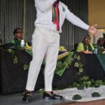 Abelaphi bendabuko beqembu leMK baqale phansi bathi umfundisi ulindwa ngeculo