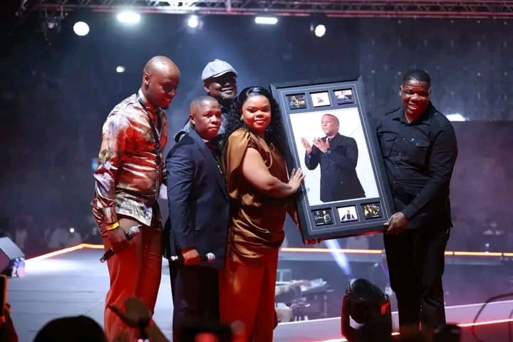 AMEHLO AGCWALE IZINYEMBEZI ZENJABULO OWOKHOLO ETHOLA ESIPHO ESESITEJI.